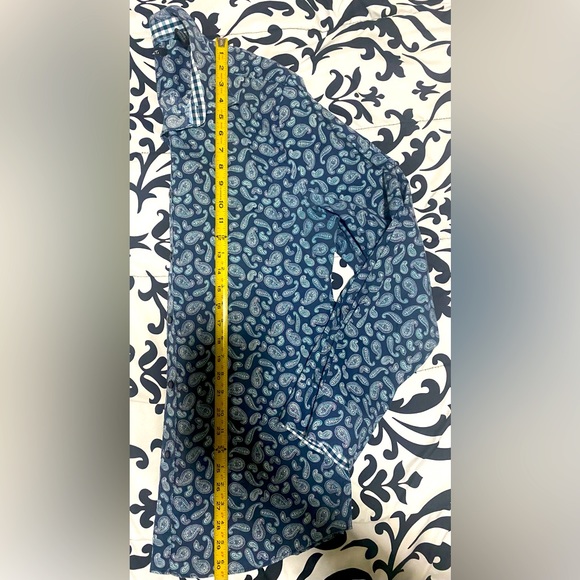 Used Mens Axist Blue Paisley pattern long sleeve button up size L - Picture 6 of 8